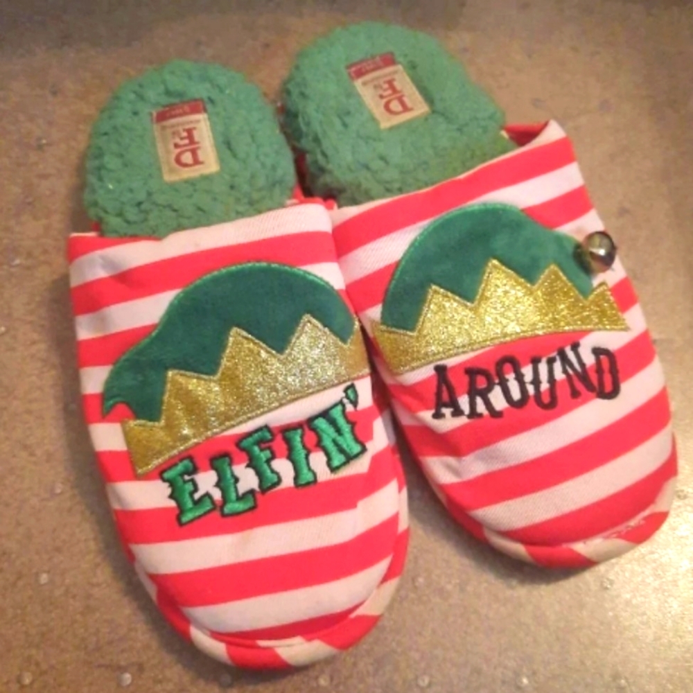 Holiday/Christmas Slippers Kids US Size 5-6